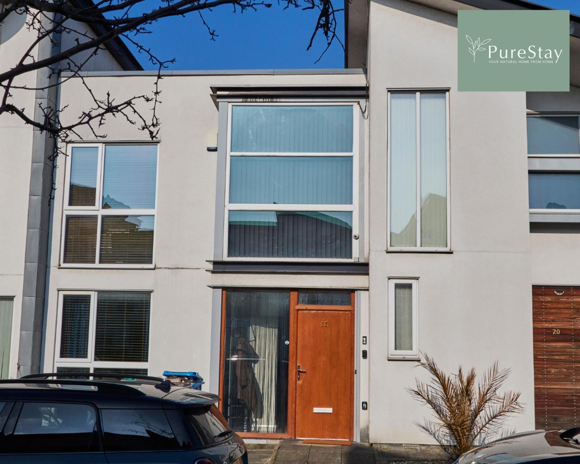 Superb House Manchester Near Etihad With Free Parking Sleeps 8 Εξωτερικό φωτογραφία
